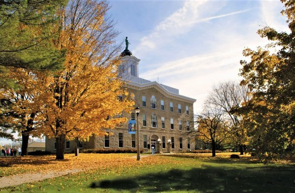Campus at Upper Iowa University