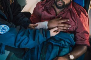 how much do emergency medical technicians make