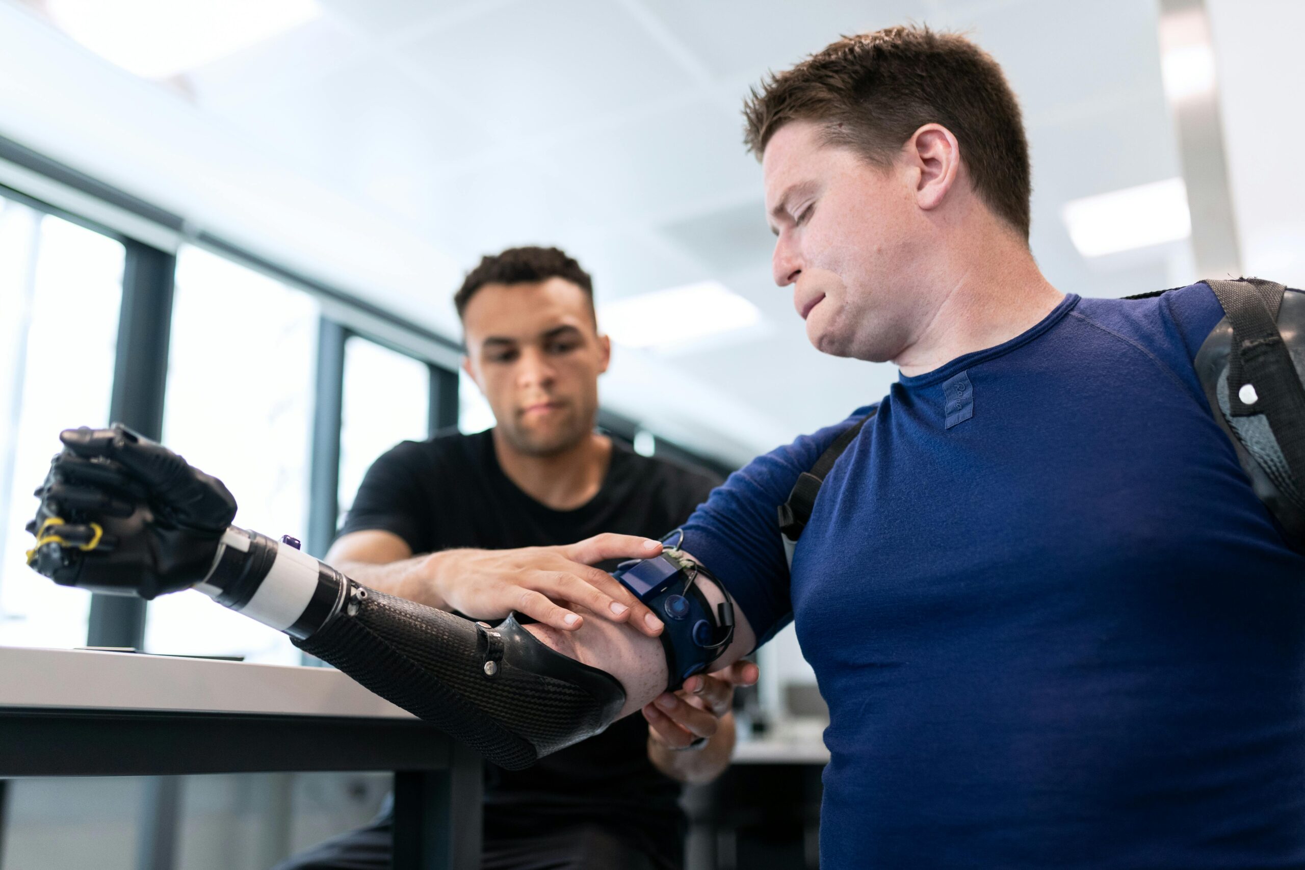 How to Become a Biomedical Engineer