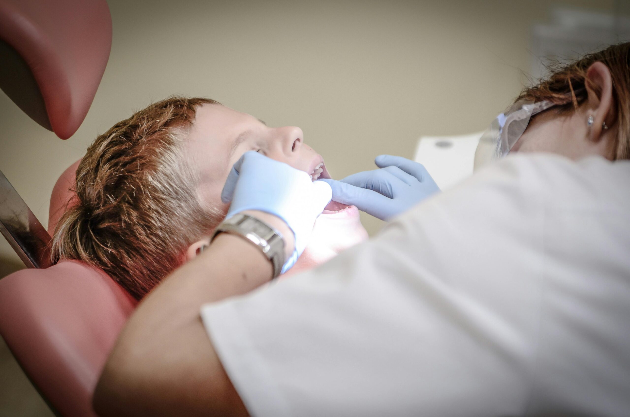 how to become a dentist