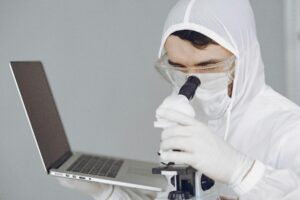 Are Online Labs Accepted for MLS Programs? Virtual vs. In-Person Lab Requirements