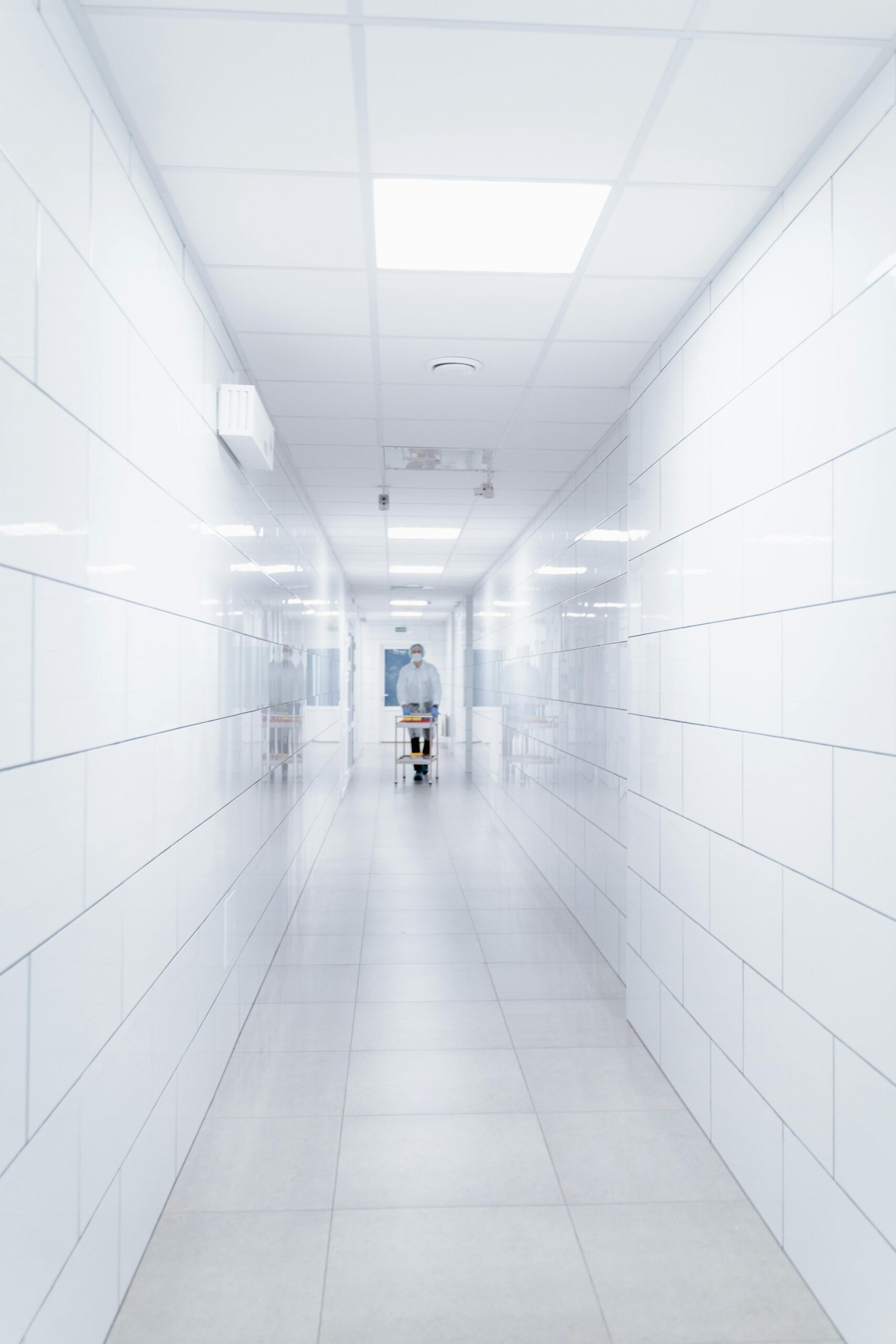How Hospital Systems Pay for Employees to Become Medical Laboratory Scientists