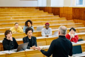 Can You Take MLS Prerequisites at a Community College? The Transfer Credit Trap