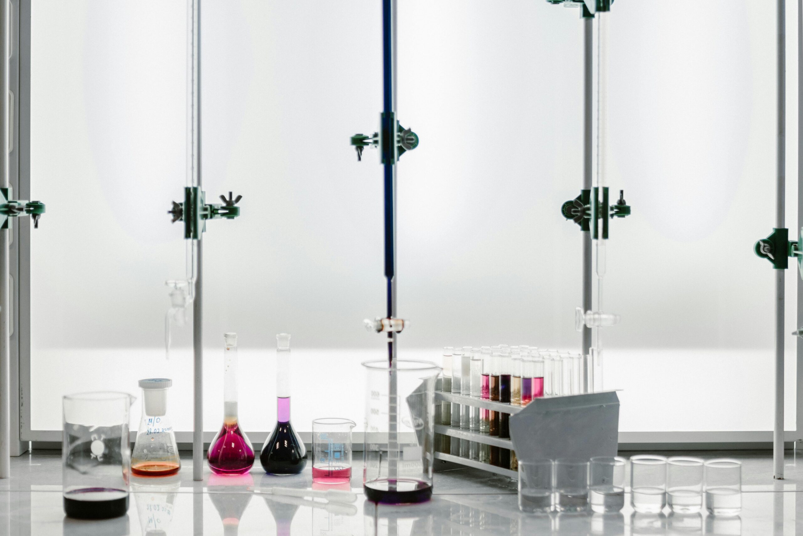 Online Organic Chemistry with Lab for Vet School Applications